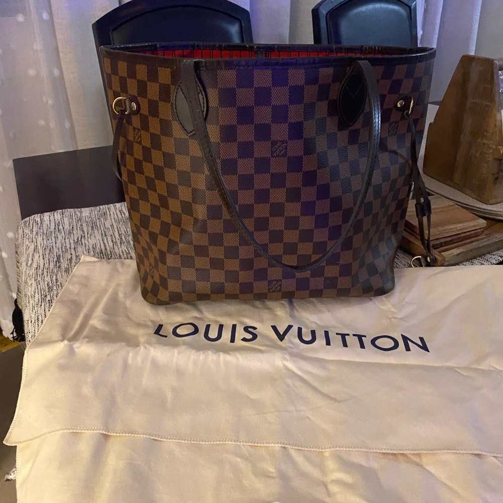LV MM Never Full - Picture 10 of 16